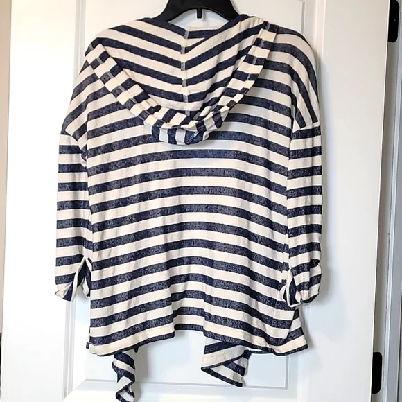 Maurices Sweater - Picture 6 of 6